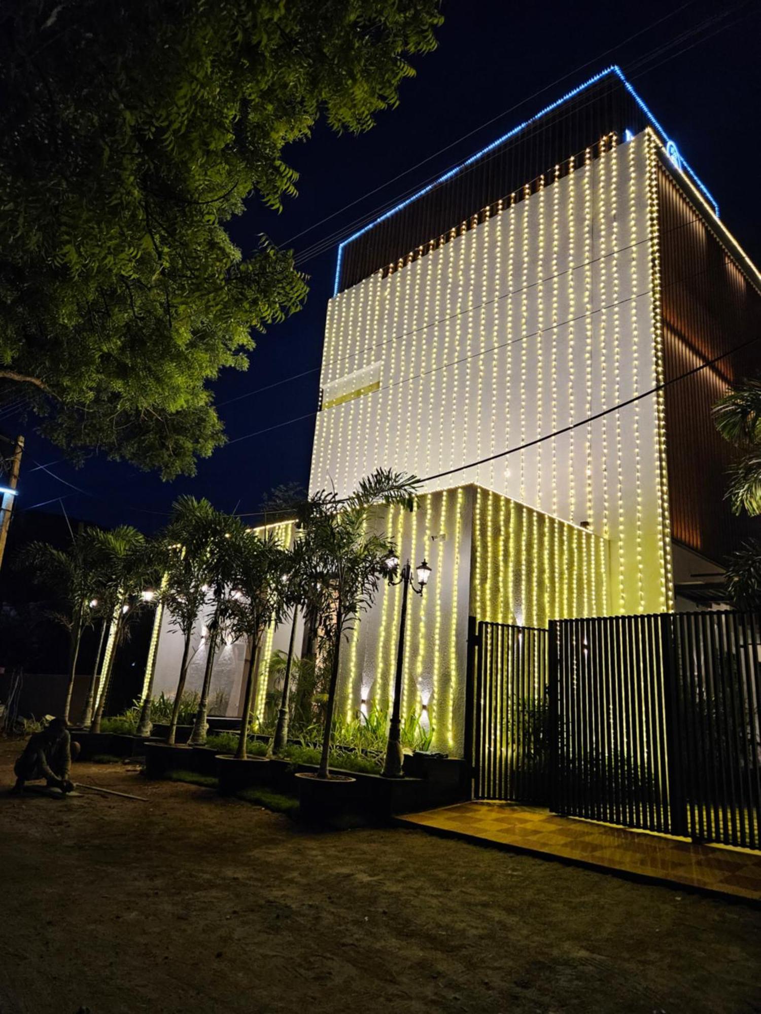 Hotel Pl Grand Karaikudi Dış mekan fotoğraf