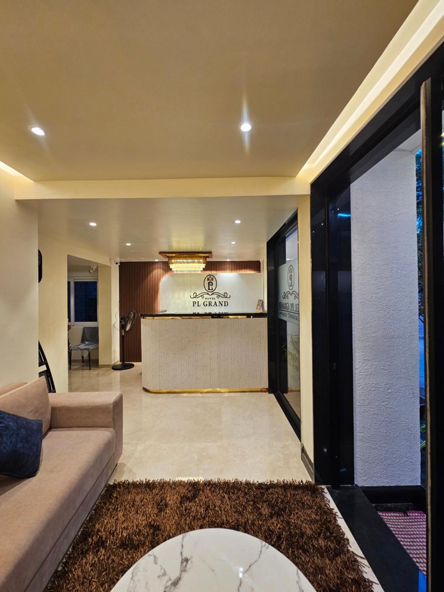 Hotel Pl Grand Karaikudi Dış mekan fotoğraf